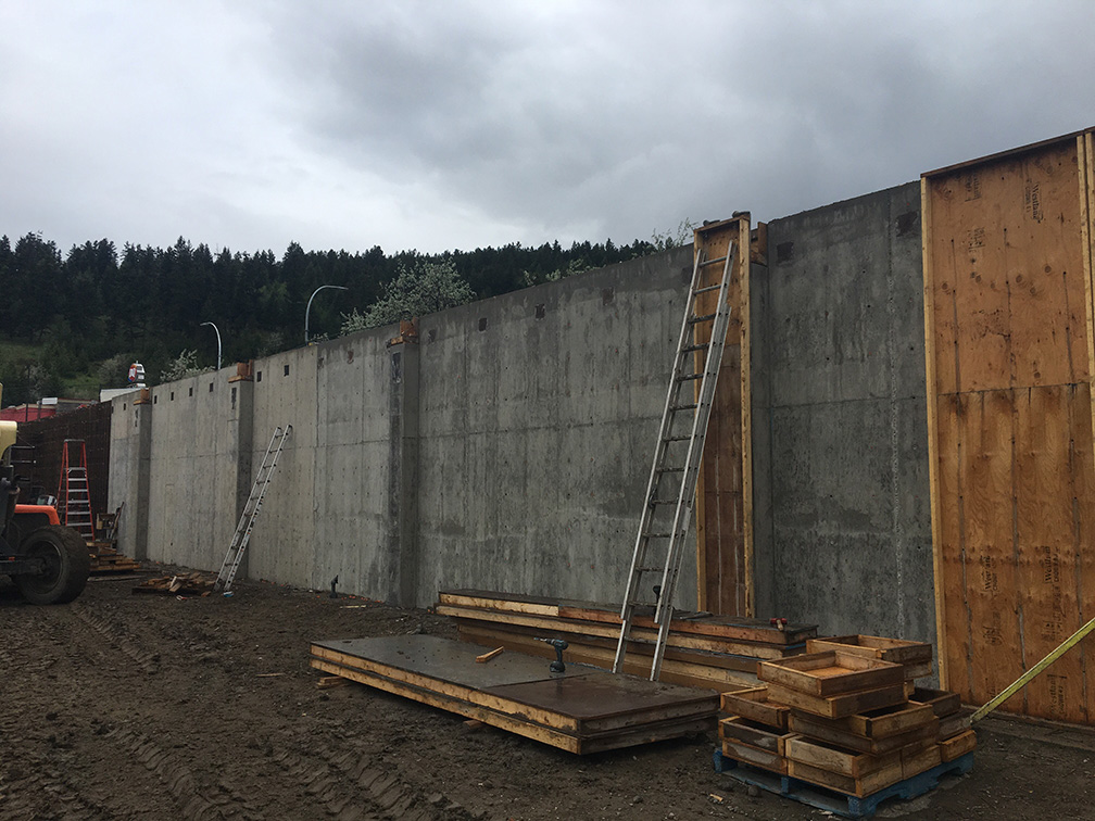 Kamloops property – concrete wall
