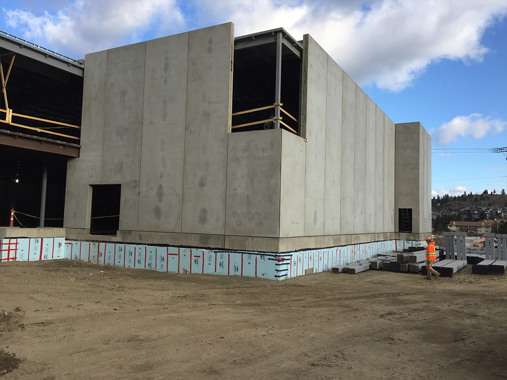 Kamloops property – concrete walls